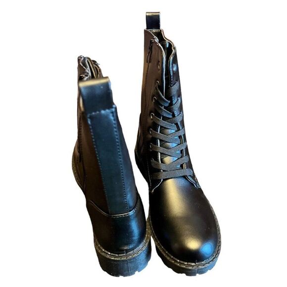 Ready Salted New In Box Women's Black Combat Boots Size 9 - Picture 3 of 6